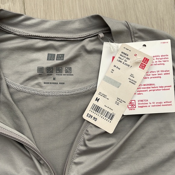 NEW Uniqlo Women Warm Dry Half Zip Long Sleeve Gray   Sz M. All Sales are Final - Picture 4 of 10
